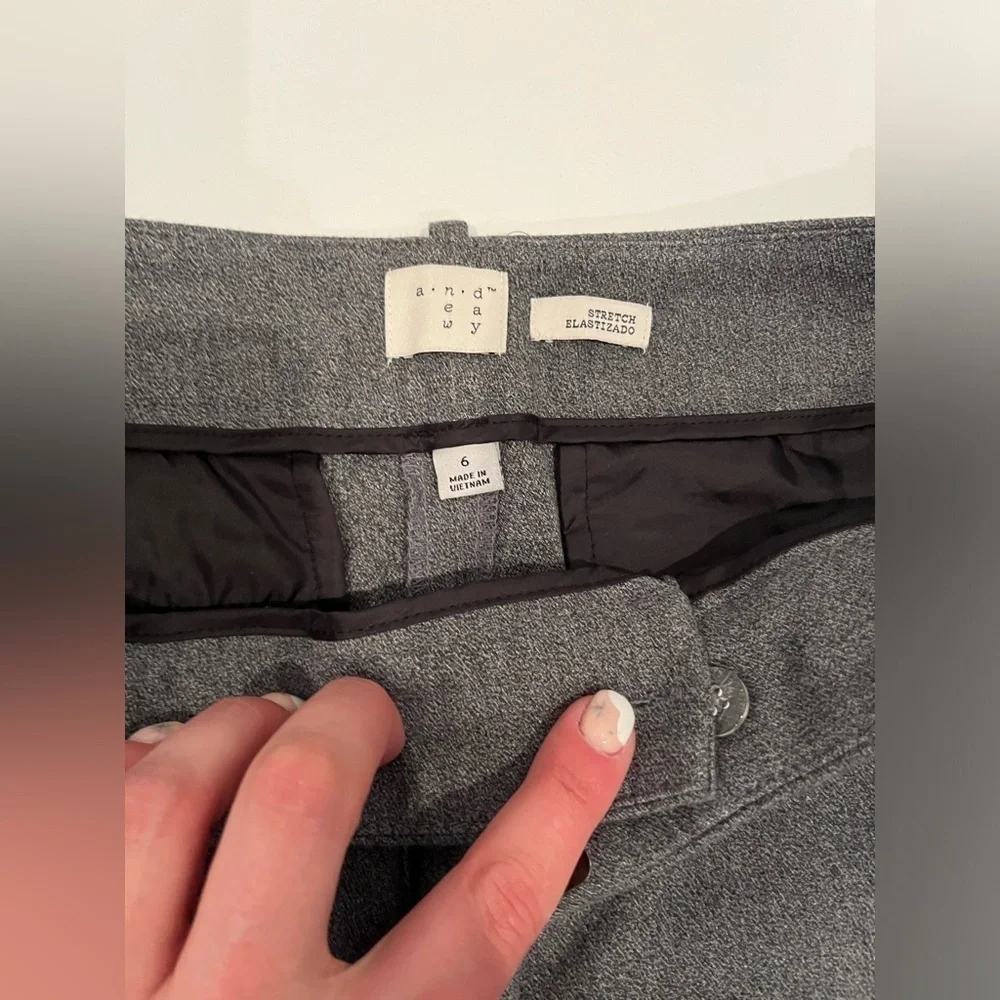 A New Day Pants Womens 6 Grey Stretch Elastizado Elastic Casual Zipper New